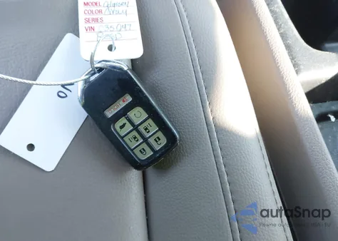 2020 Honda Odyssey Touring из США, поврежденный, VIN 5FNRL6H8XLB035047